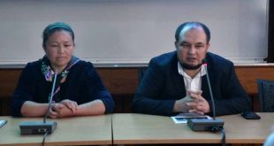 Doğu Türkistan’daki esir kamplarındaki Çin zulmünü anlattılar